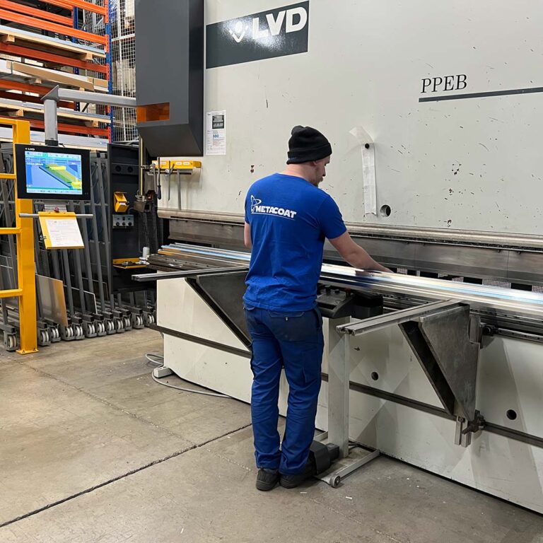Aluminium Plooiwerk | Uw One-Stop-Shop voor Metaalafwerking